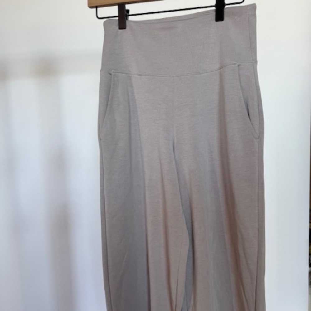 Athleta Sea Soft Wide Leg Crop Pant